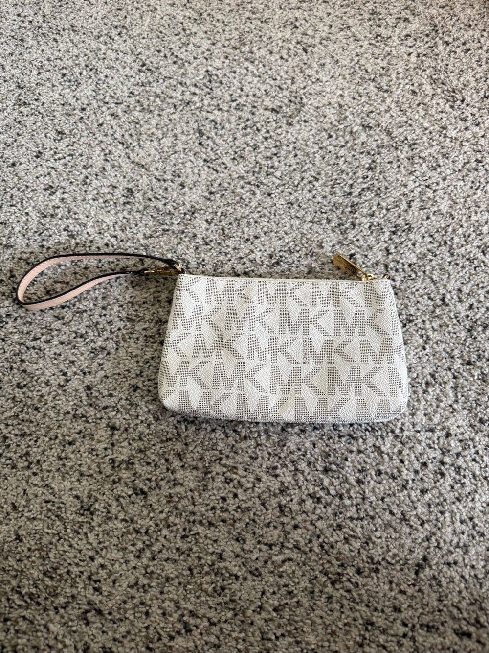 Michael Kors Cream Signature Logo Wristlet with Pink Trim - Picture 2 of 3